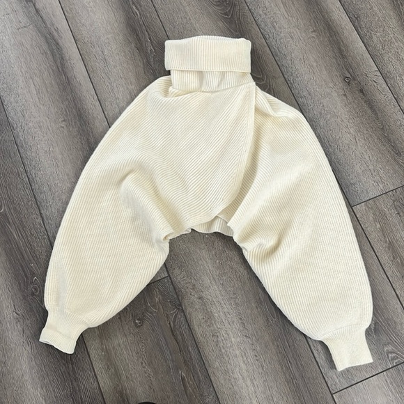 Elan ivory sweater cross cross turtleneck size Medium - Picture 2 of 4